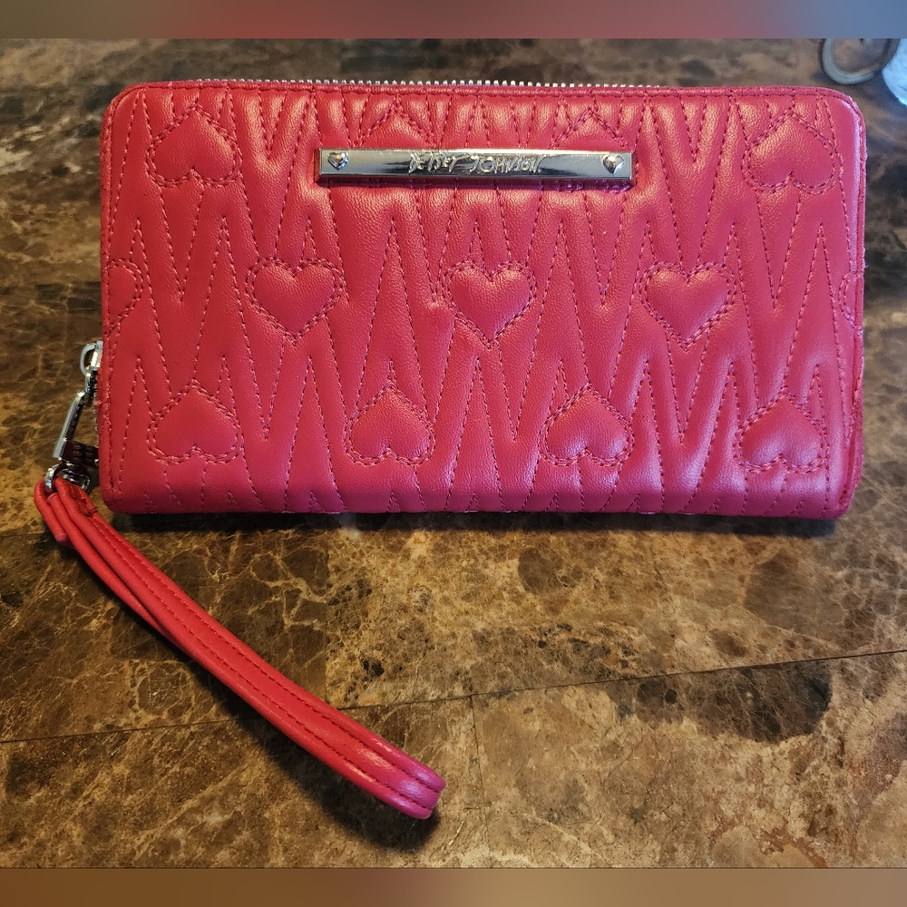 Betsey Johnson Wallet Wristlet 💗
